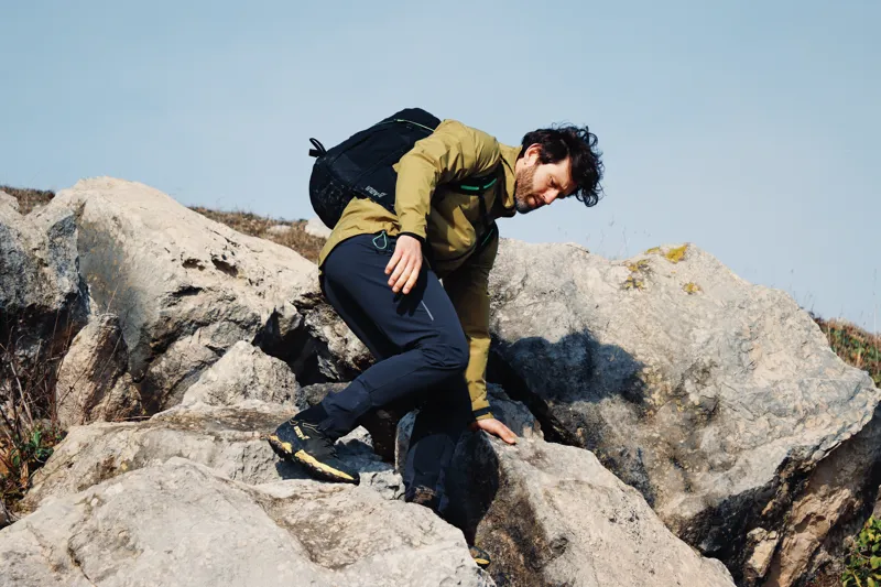 Inov8 Roclite Pro G 400 GTX V2 Men's Hiking Boot in Olive/Black/Yellow-12